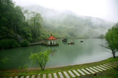 一流的龙潭湖划船当选龙岩新罗旅游网:优质龙岩好玩的项目